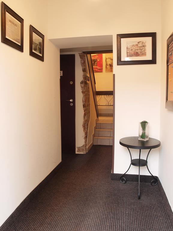Smart2Stay U Jakuba Varşovia Exterior foto